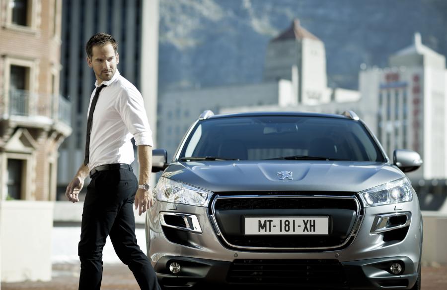  Peugeot 4008 2011 года  (фото 10 из 45)